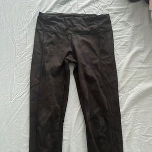 size 4 lulu lemon camp leggings